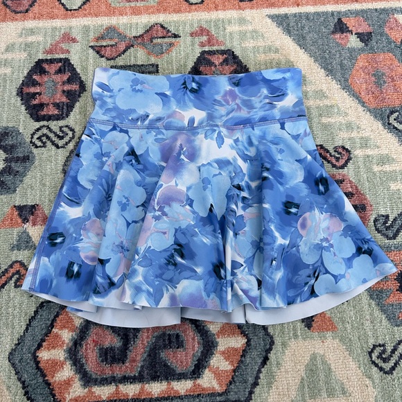 Old Navy Other - Old Navy Blue Floral Girls Active Skort Size XL 14-16